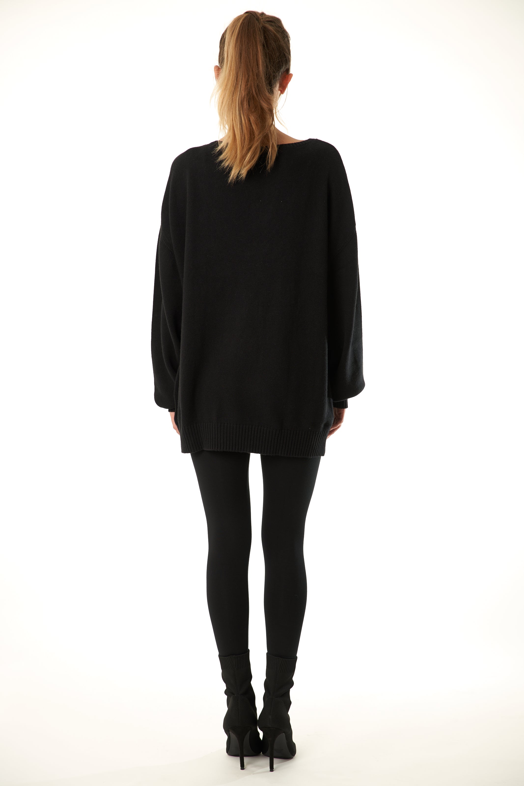 Canna Oversized Low V-Neck Cotton Cashmere Sweater